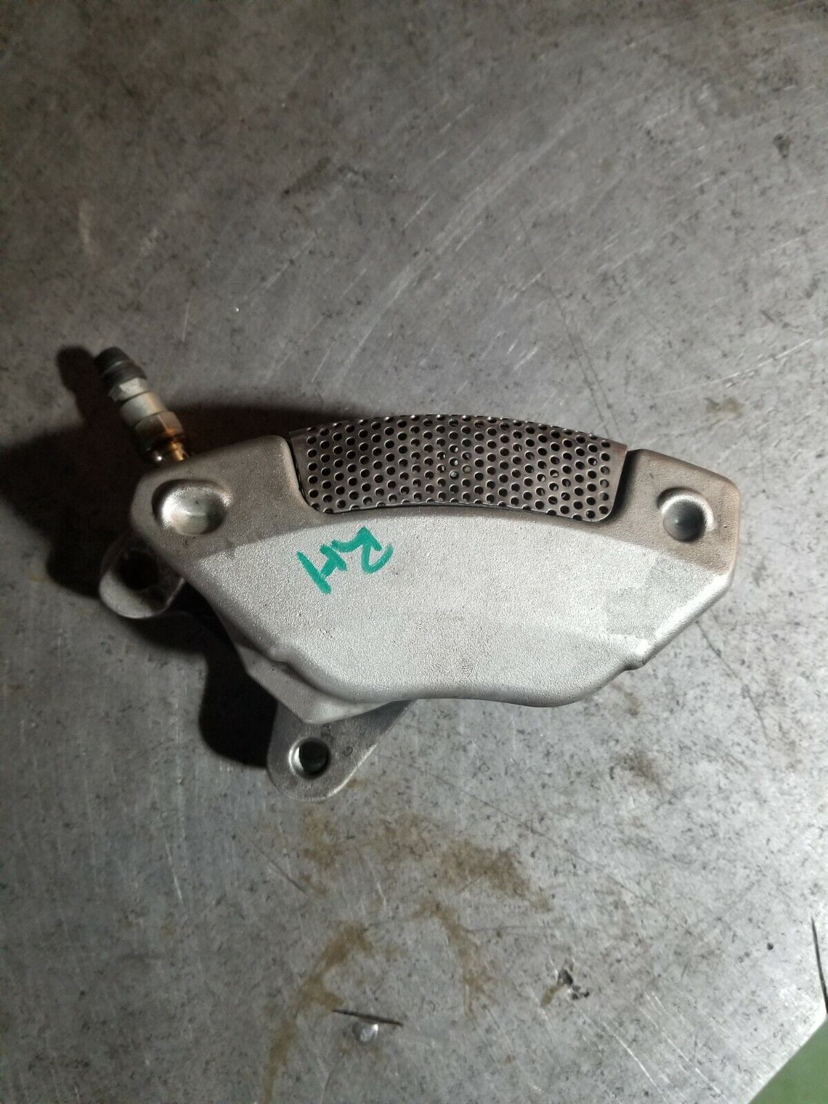 42938-08 HARLEY DAVIDSON CVO STREETGLIDE RH FRONT CALIPER SILVER