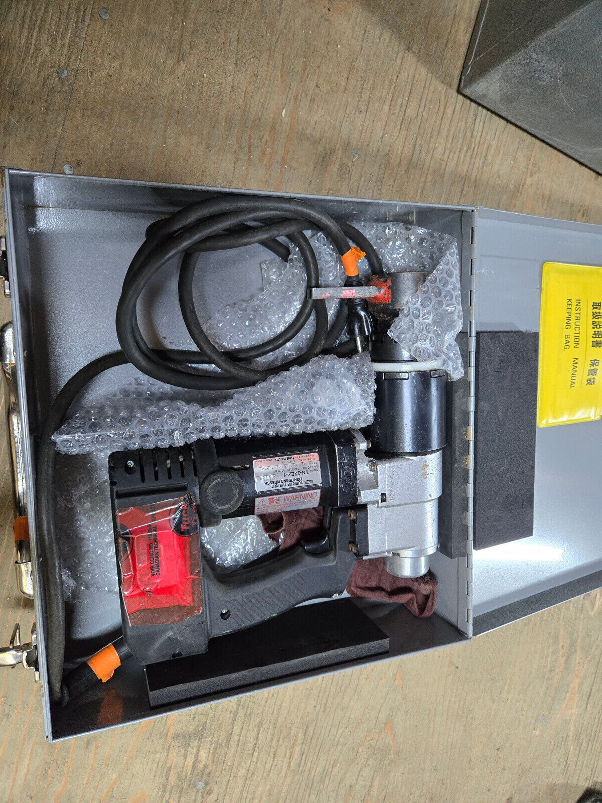 TN-22EZ-1 Tone Shear Wrench Model TN-22EZ-1 - Turn of the Nut Tightening Wrench