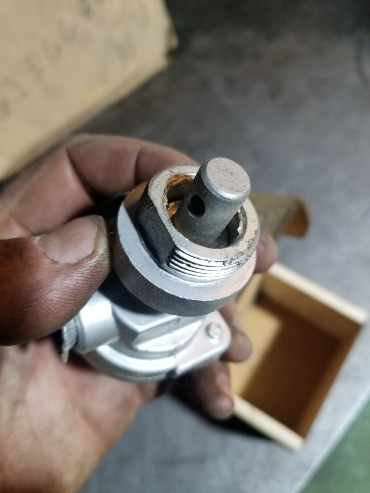 Bendix 287238 PP-8 Push/Pull Valve, 1/8" NPT Delivery Ports