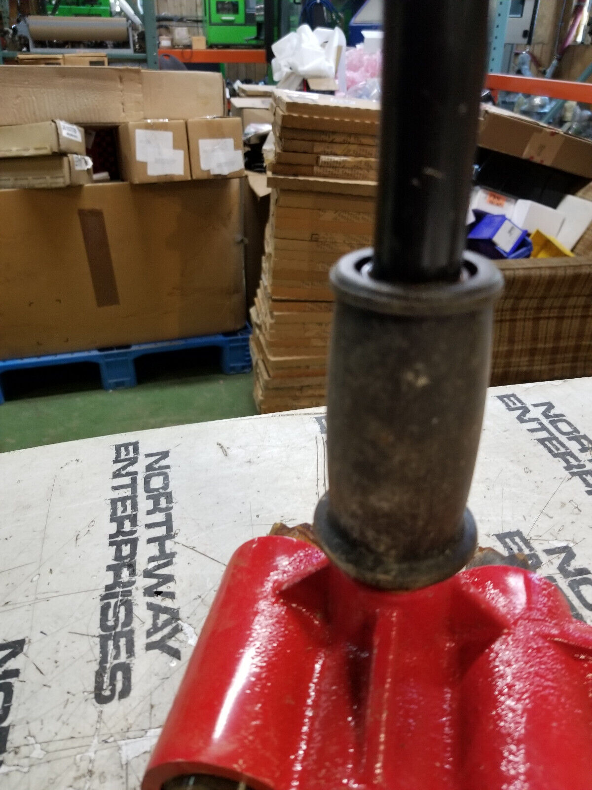 UNIVERSAL TOOL UT8603 Triple Head Scaling Hammer RE0624