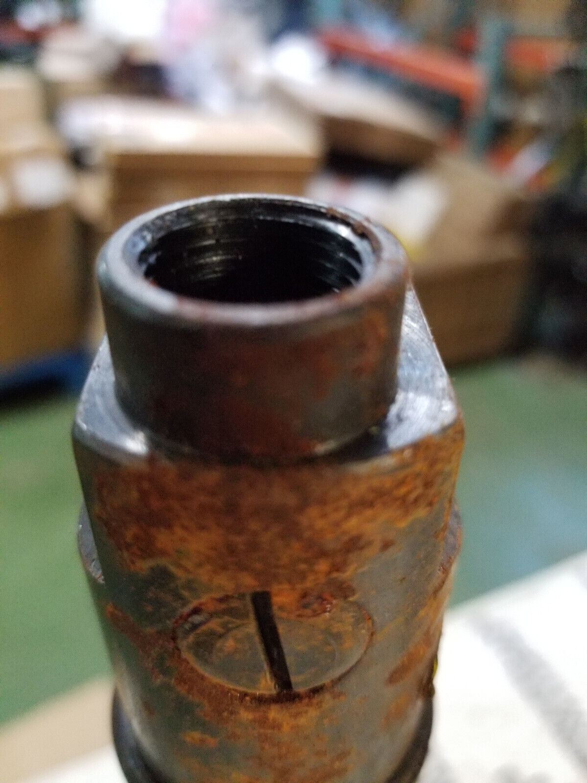 UNIVERSAL TOOL UT8603 Triple Head Scaling Hammer RE0624