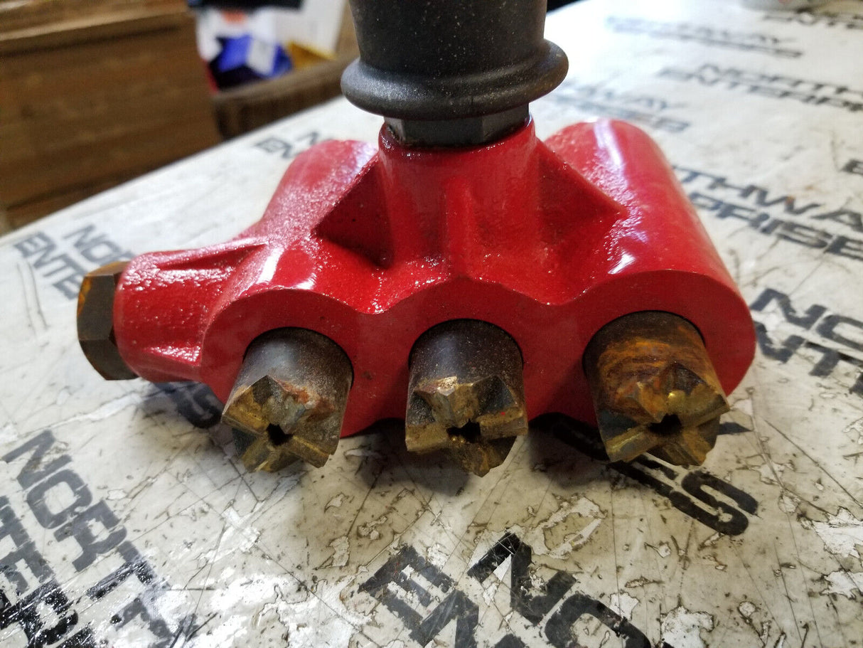 UNIVERSAL TOOL UT8603 Triple Head Scaling Hammer RE0624