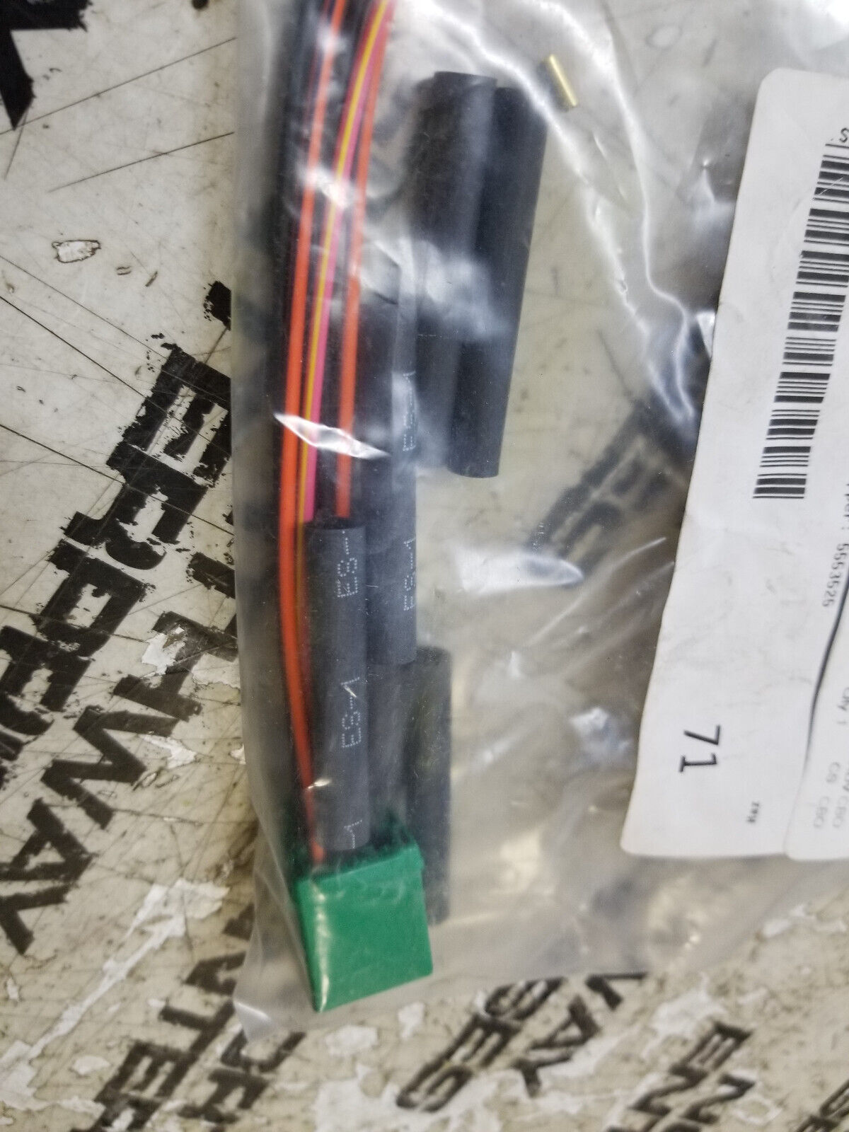 WIRING HARNESS PIGTAIL 68261930AA CONNECTOR KIT