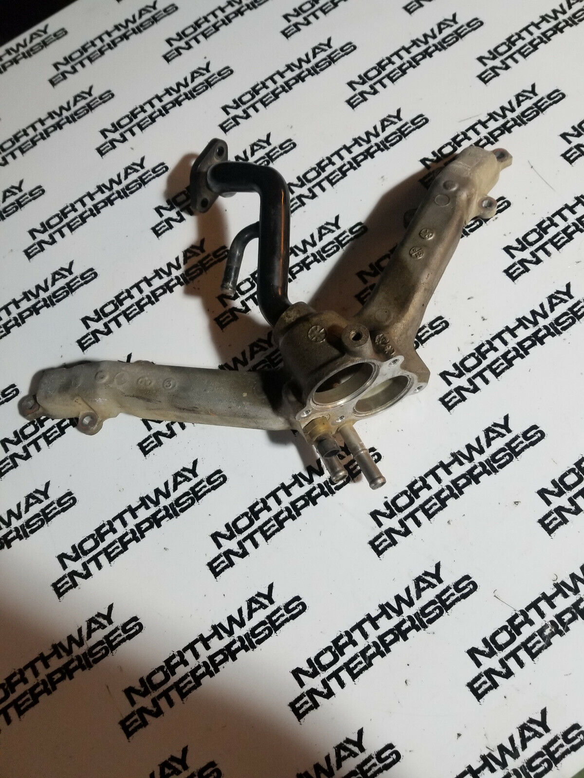 2011-2015 GMC SIERRA 6.6 DURAMAX Thermostat Housing LML 12642720 12633704