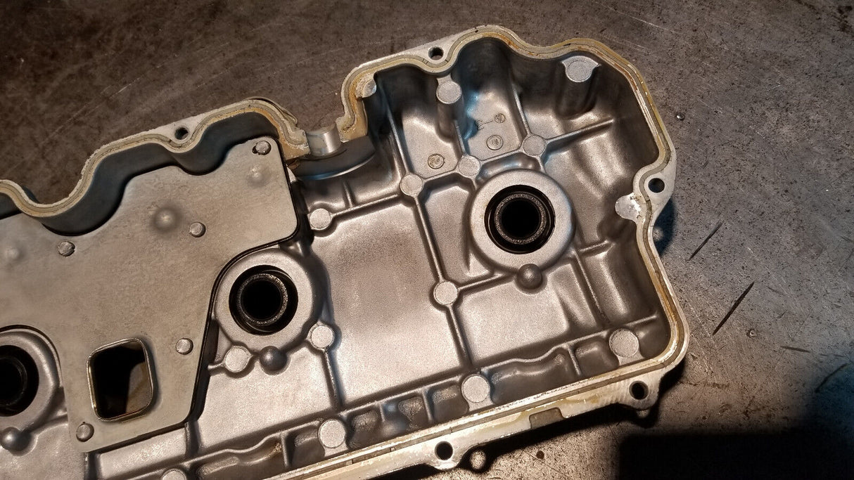 01 02 03 04 LB7 Duramax Diesel UPPER Valve Cover 97223559 re452