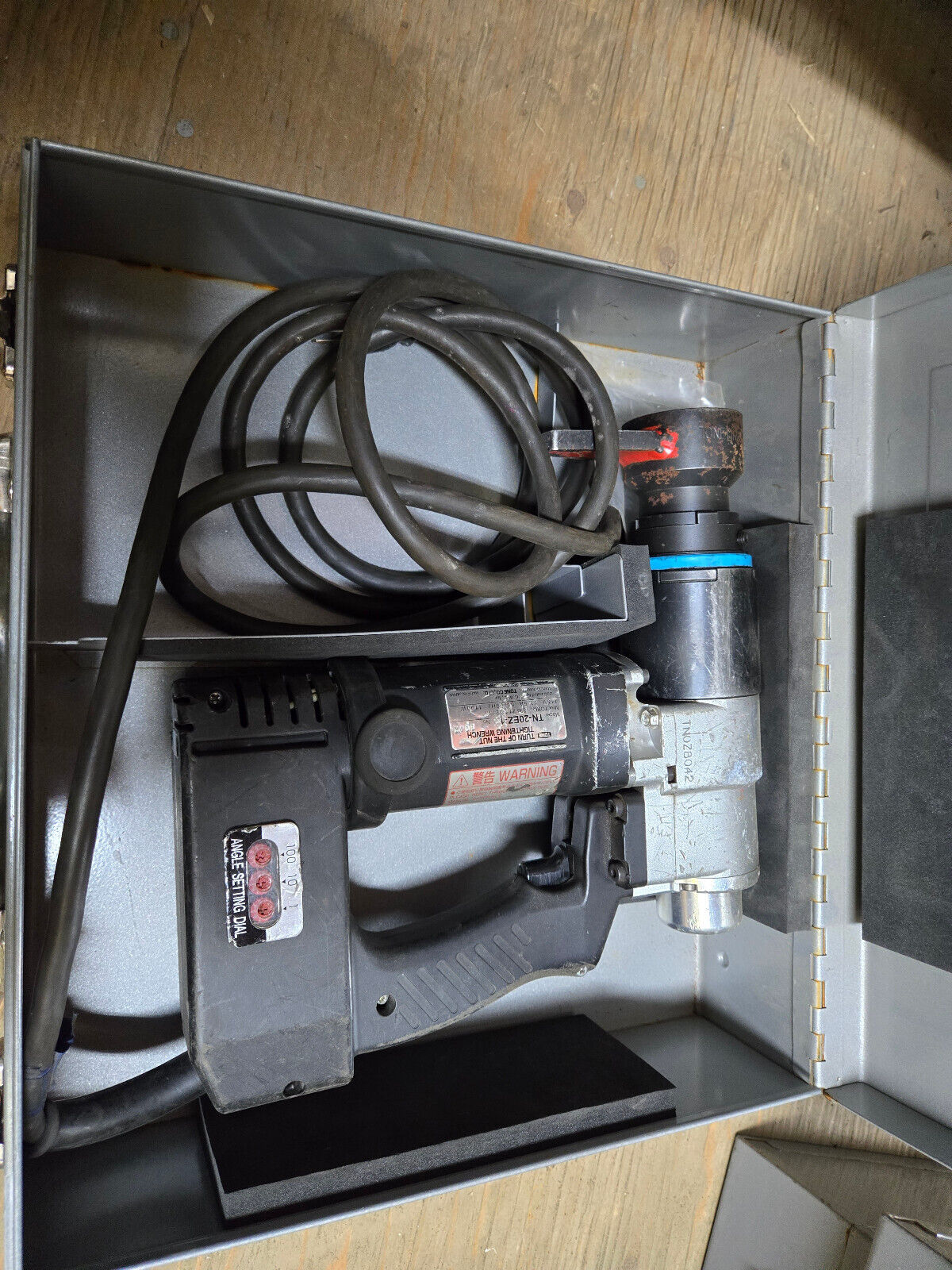 TN-20EZ-1 Tone Shear Wrench Model TN-20EZ-1 - Turn of the Nut Tightening Wrench