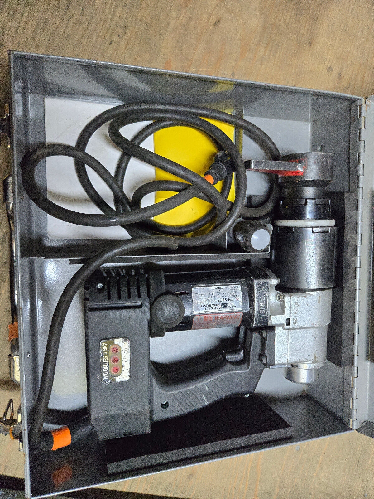 TN-22EZ-1 Tone Shear Wrench Model TN-22EZ-1 - Turn of the Nut Tightening Wrench