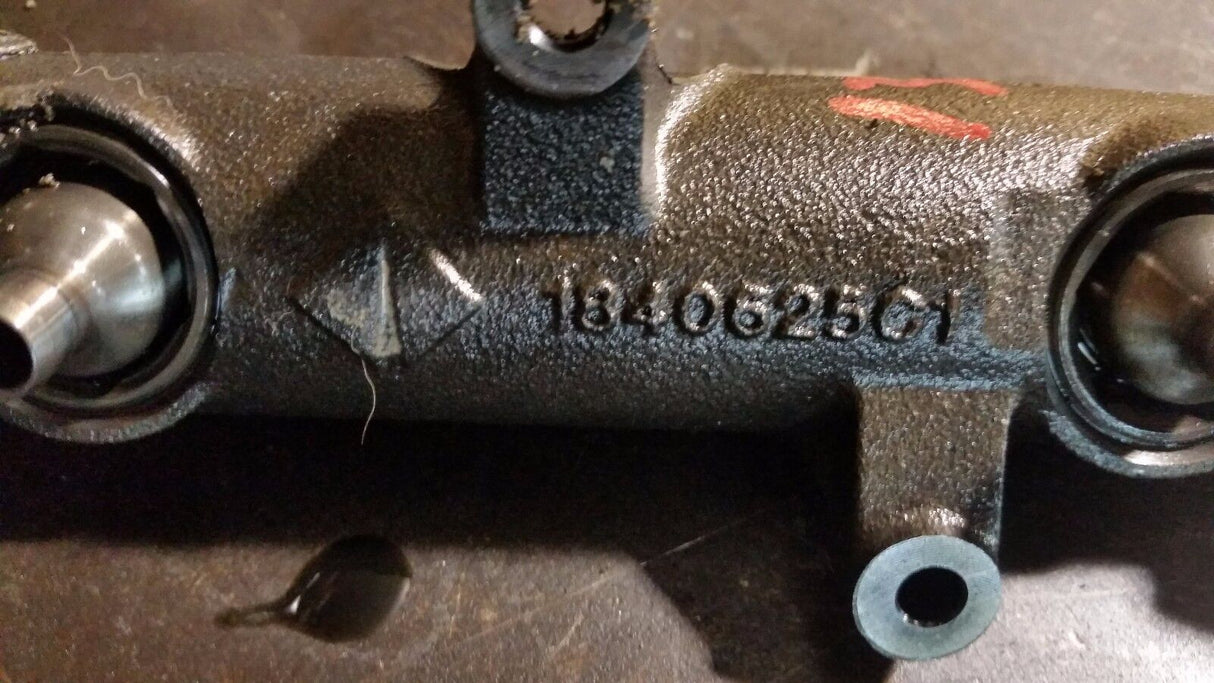 03 2003 Ford F350 F250 Powerstroke 6.0L 6.0 Oil Rail 1840625C1 9T287