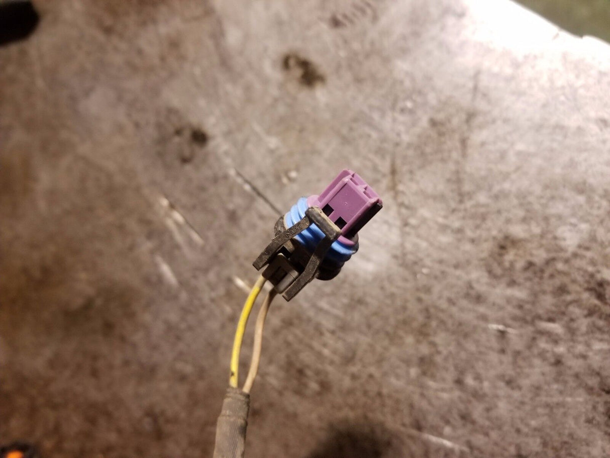 07-10 2007 -2010 6.6L Duramax Engine Wire Harness Pigtail 2 Wire purple