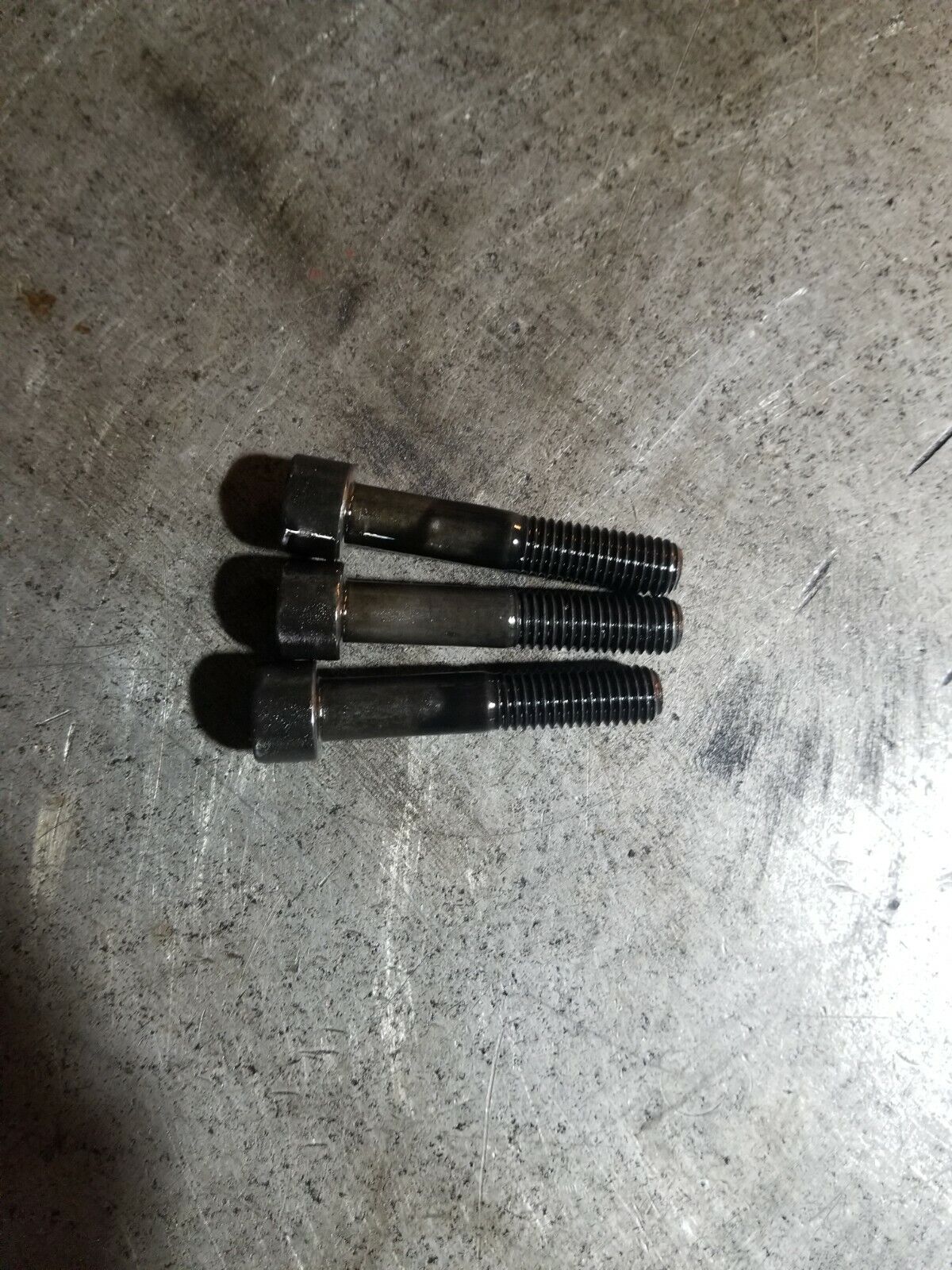 6.4L POWERSTROKE 2008-2010 f350 INJECTION PUMP BOLTS