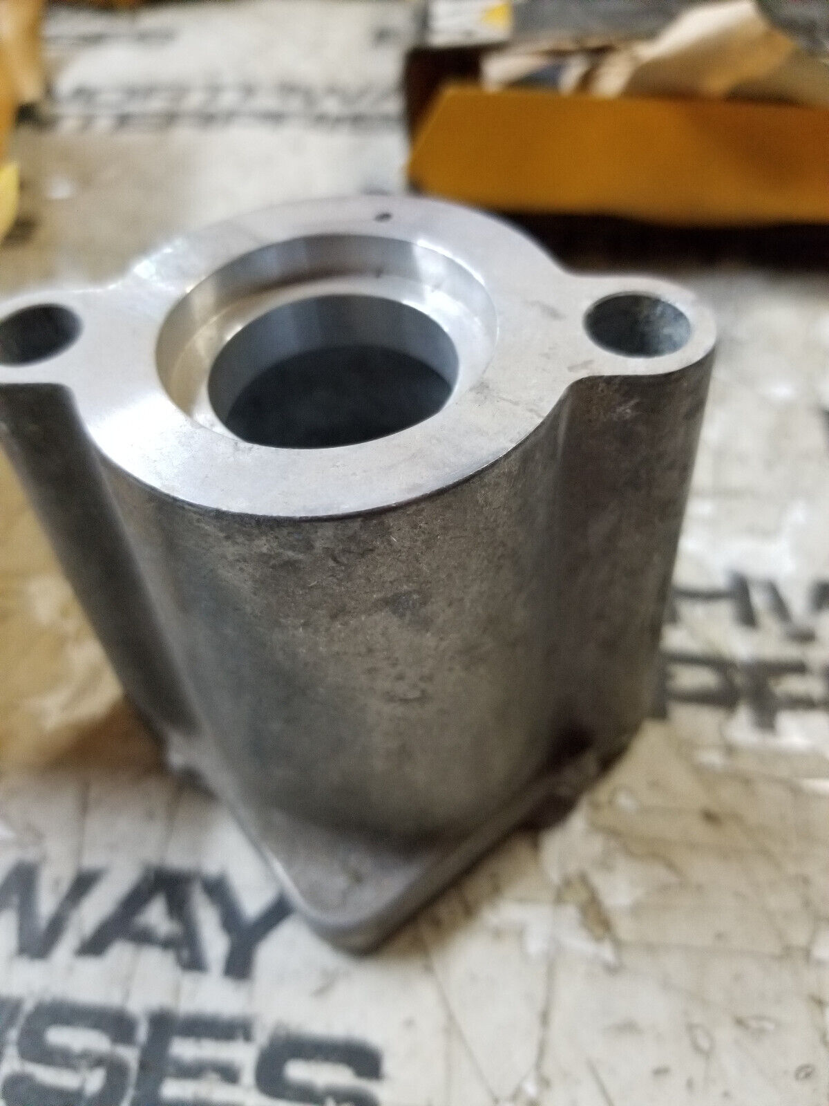 107-1177 CATERPILLAR HOUSING 1071177