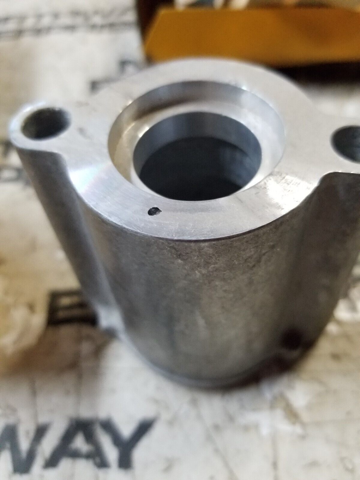 107-1177 CATERPILLAR HOUSING 1071177