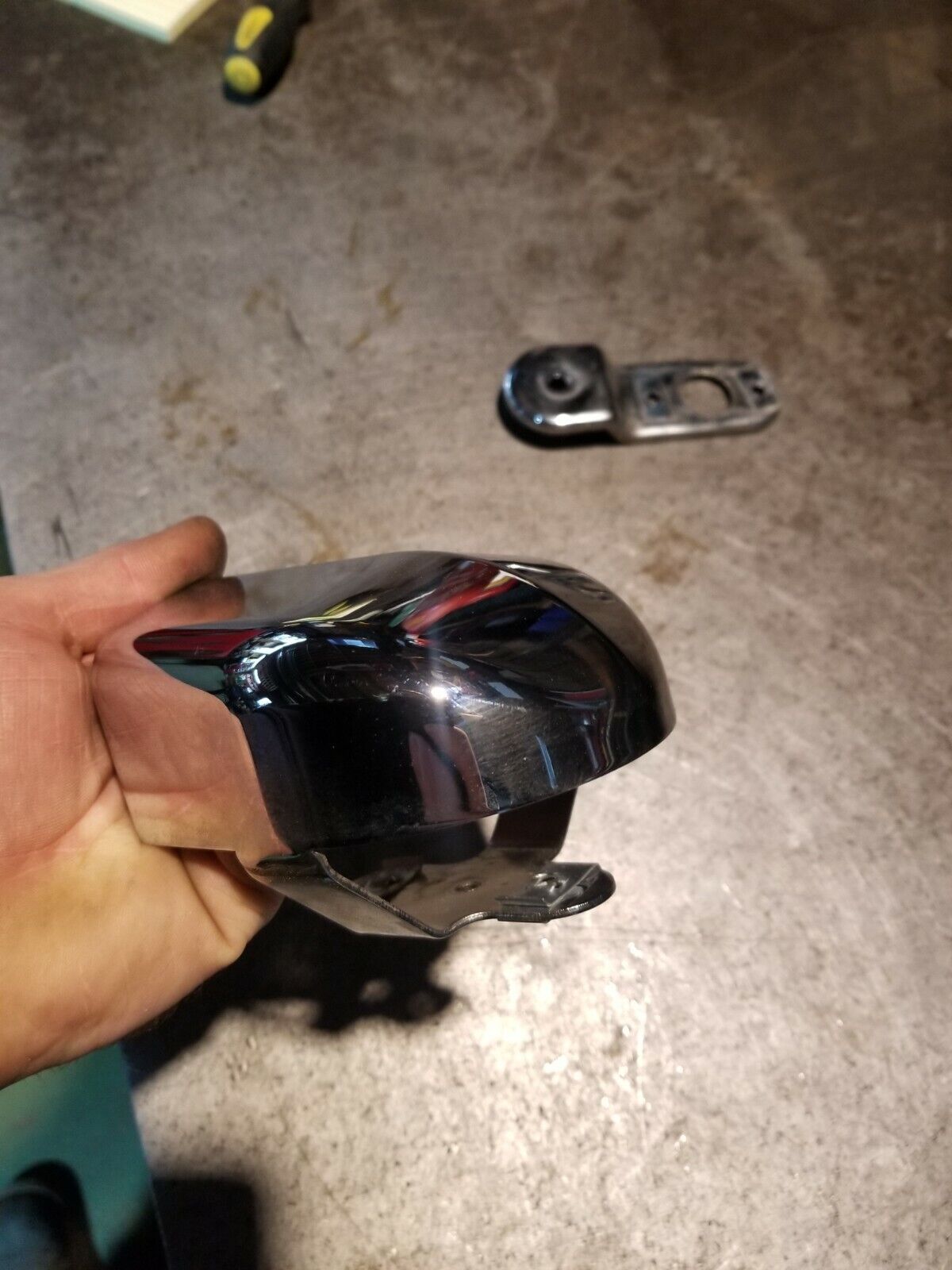 2016 CVO STREETGLIDE CHROME HORN COVER 61300478A 69120-91