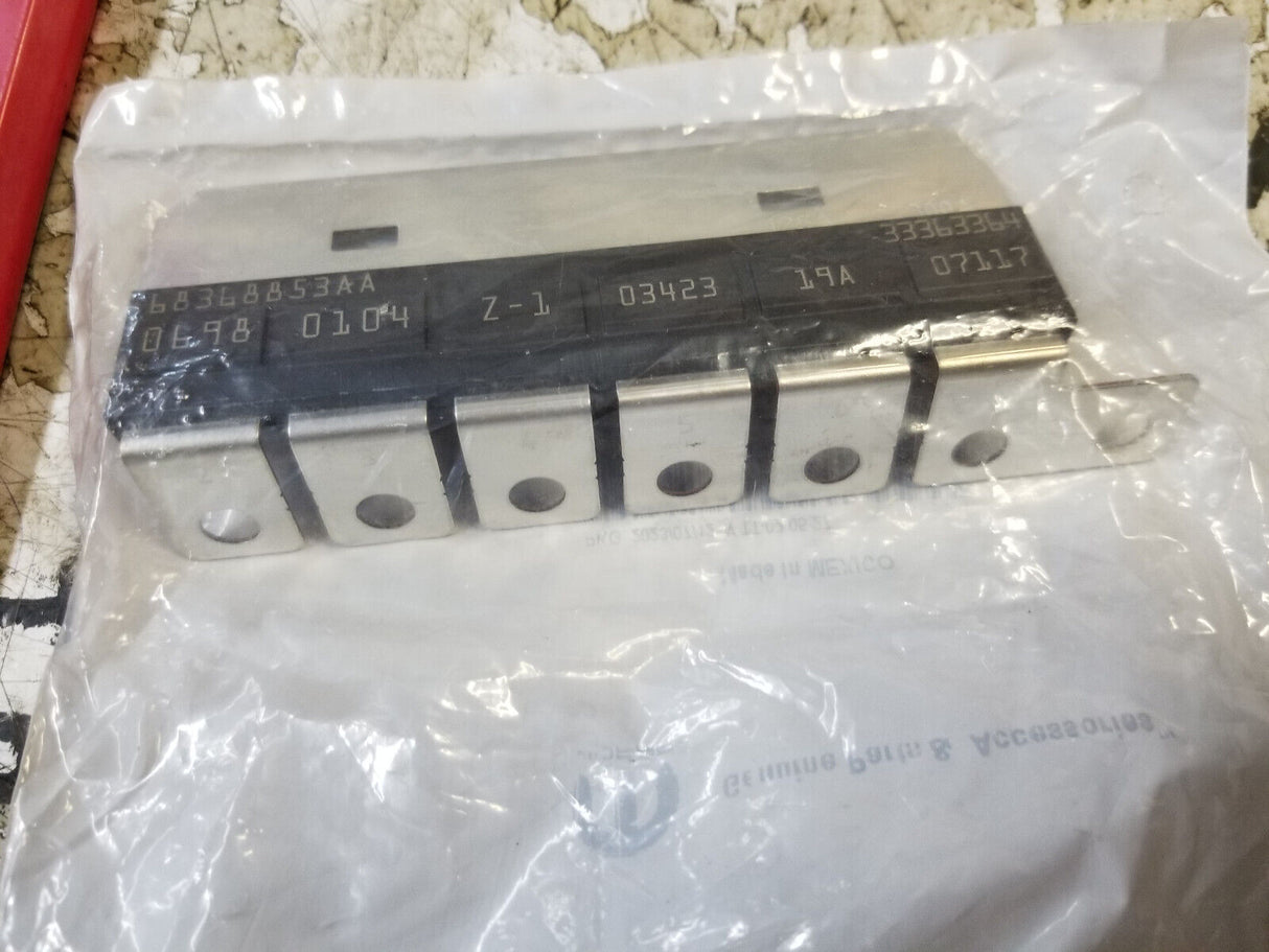 68368853AA OEM 2018-21 JEEP WRANGLER JL Z Case Fuse Array