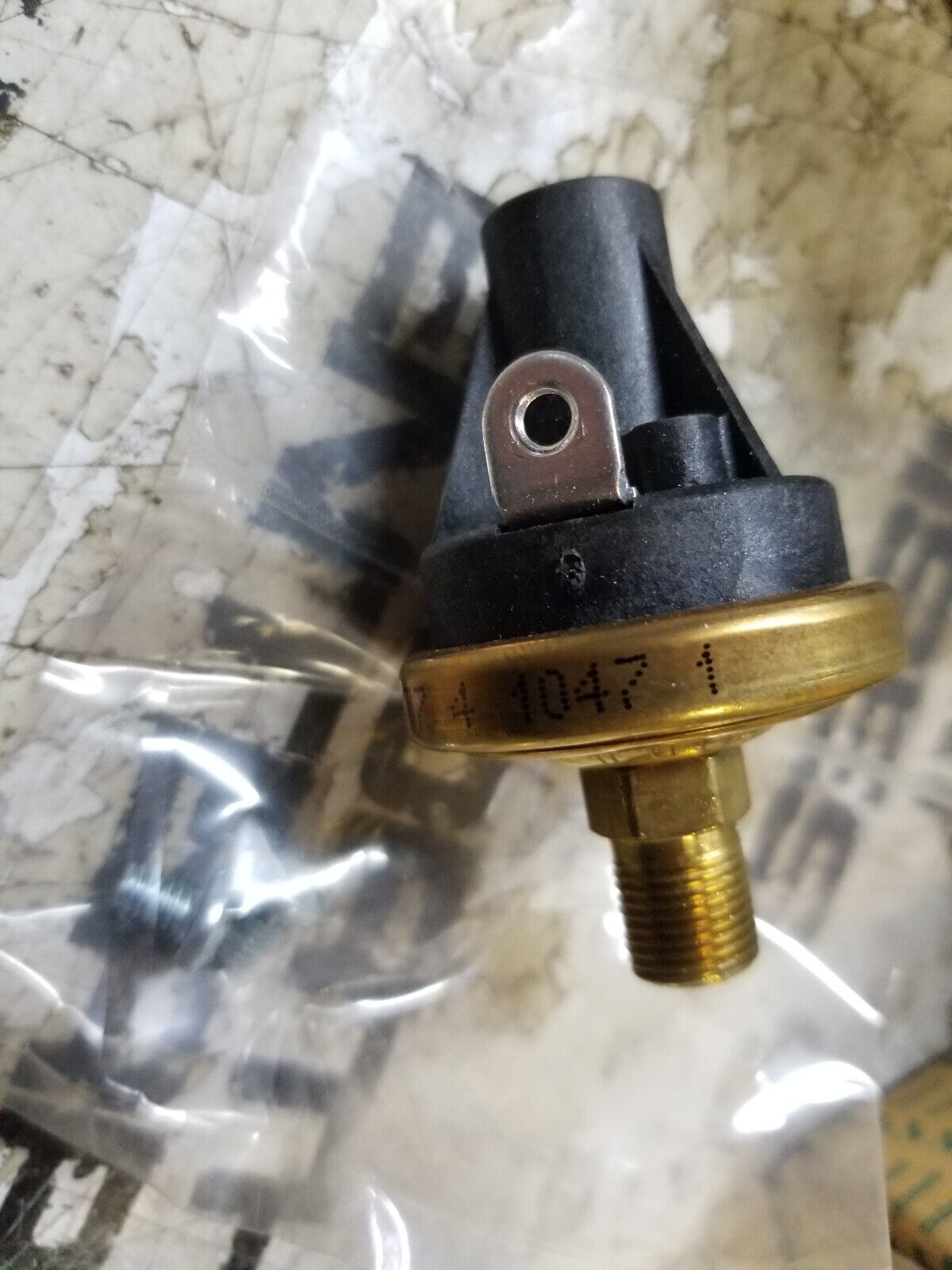 HONEYWELL 765774 PRESSURE SWITCH