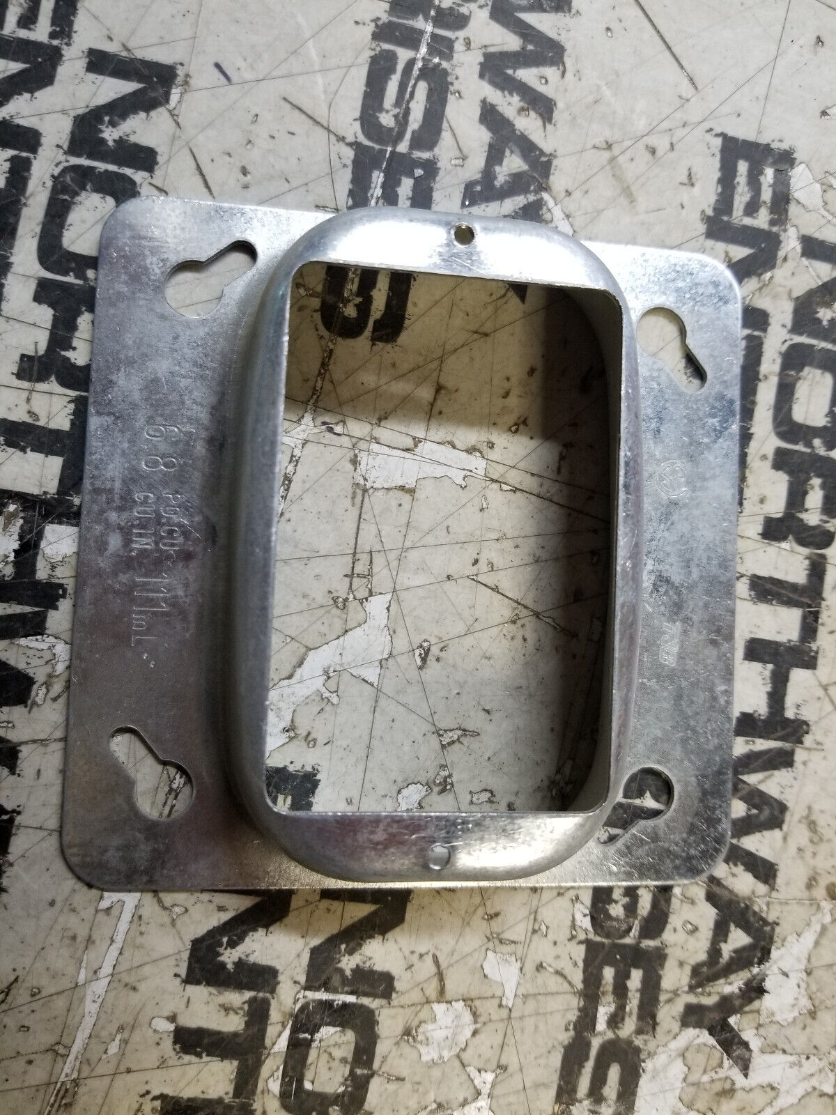 BOX OF 32PC - ABB INS CI52-C-15 Iberville Square Cover 1-Unit, 7/8 in