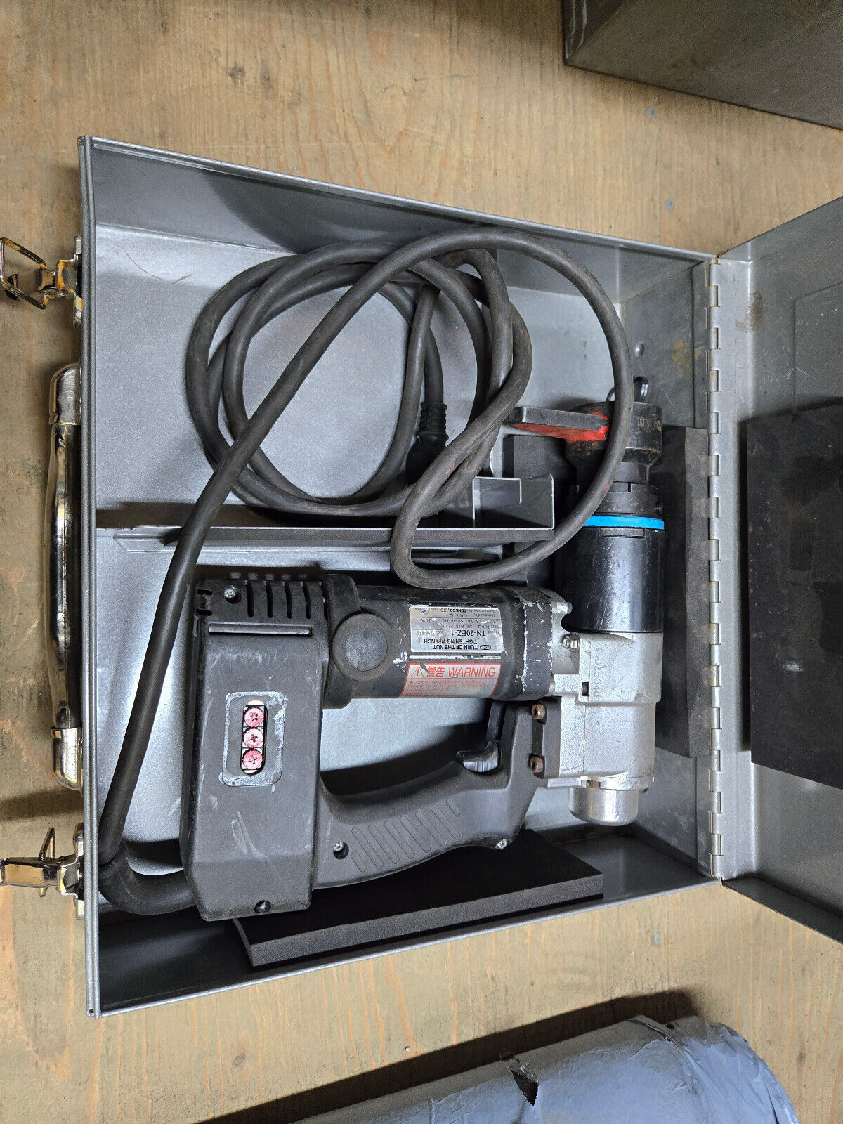 TN-20EZ-1 Tone Shear Wrench Model TN-20EZ-1 - Turn of the Nut Tightening Wrench