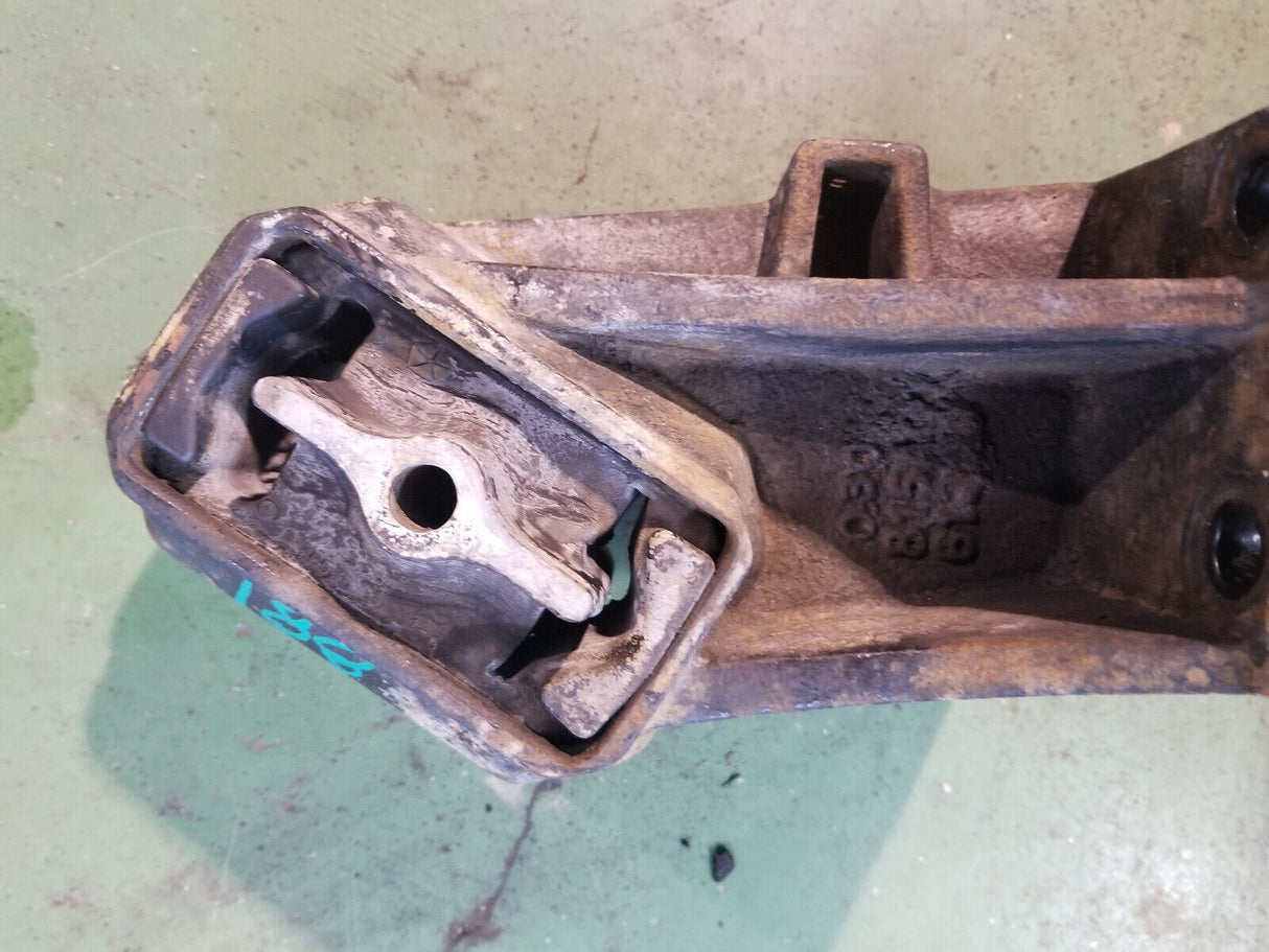 52121815AC 6.7L 6.7 Cummins Engine Mount Bracket LH / DRIVERS SIDE