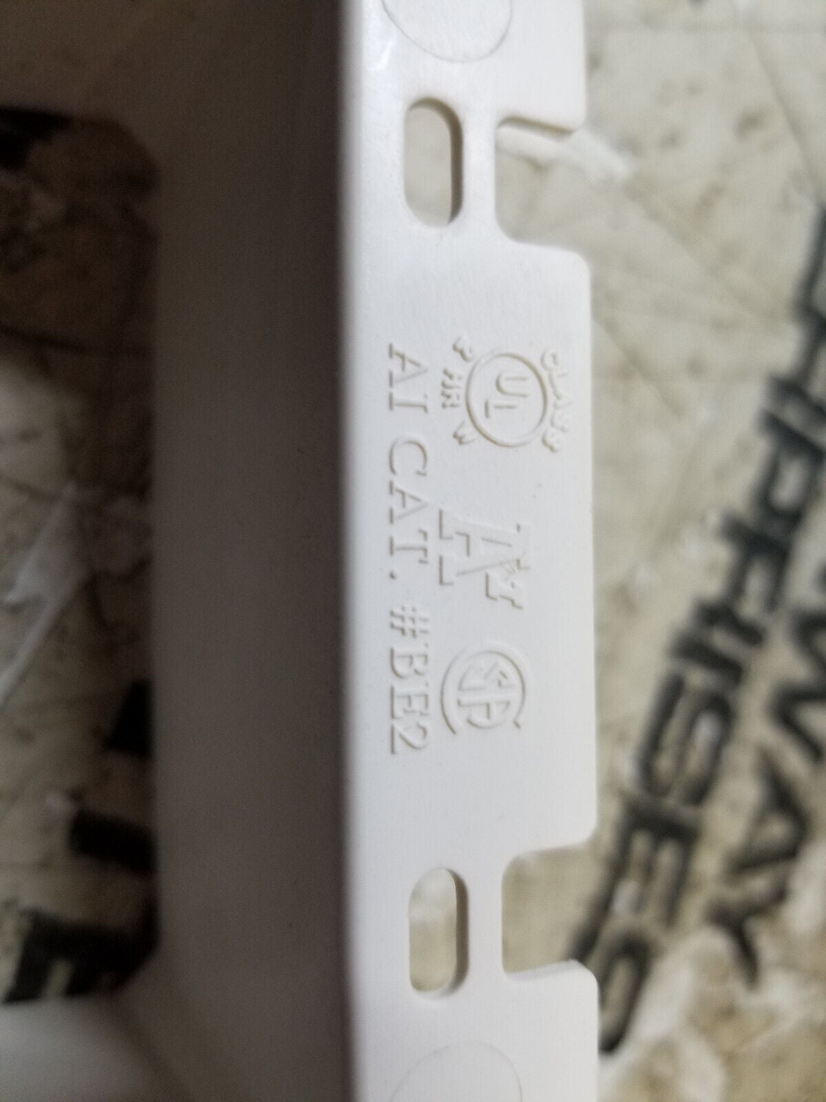 BOX OF 13PC ARLINGTON BE2 BOX EXTENDER