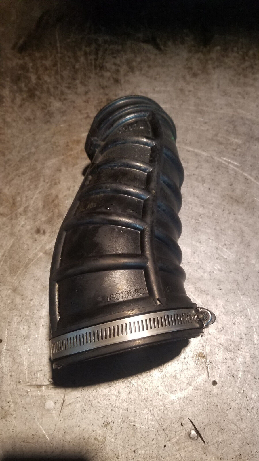 99-03 Ford F250 F350 7.3 Diesel Turbo Air Intake Duct Hose Tube OE 1831358C1