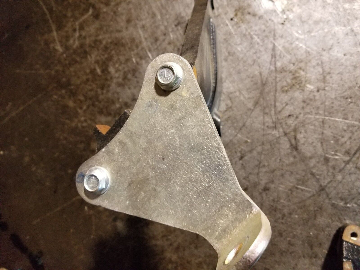 CUMMINS 5.0L USED OEM CRANKSHAFT NISSAN TITAN XD CEV8D1 MOUNT BRACKET 5113
