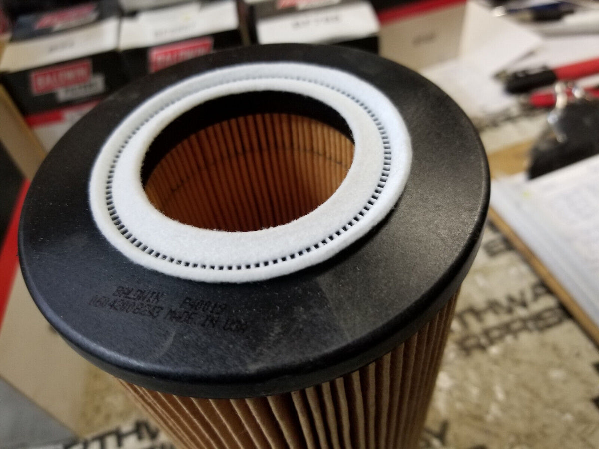 BALDWIN ENGINE OIL FILTER P40019 FITS Donaldson P550812 Fram CH10949