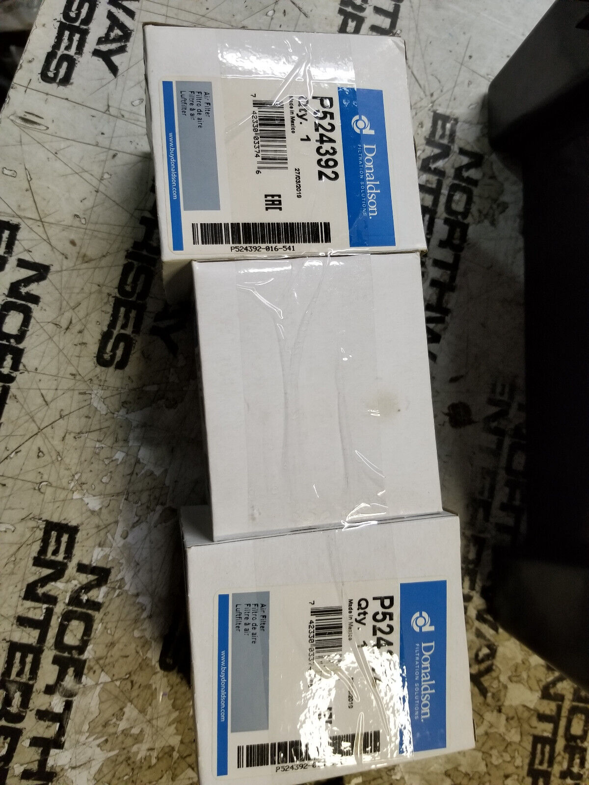 LOT OF 3PC - Donaldson Breather Air Cylindrical- P524392