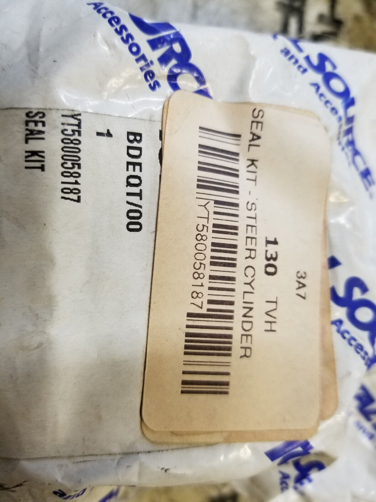 SEAL KIT - STEERING CYLINDER 580058187 for Yale Part Number: YT580058187