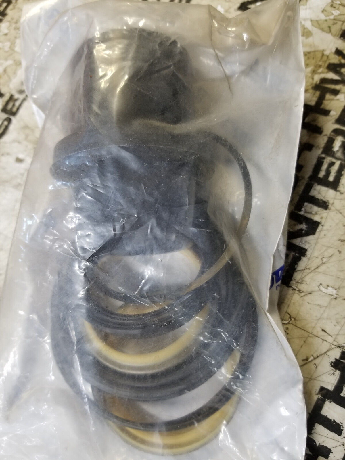 SEAL KIT - STEERING CYLINDER 580058187 for Yale Part Number: YT580058187