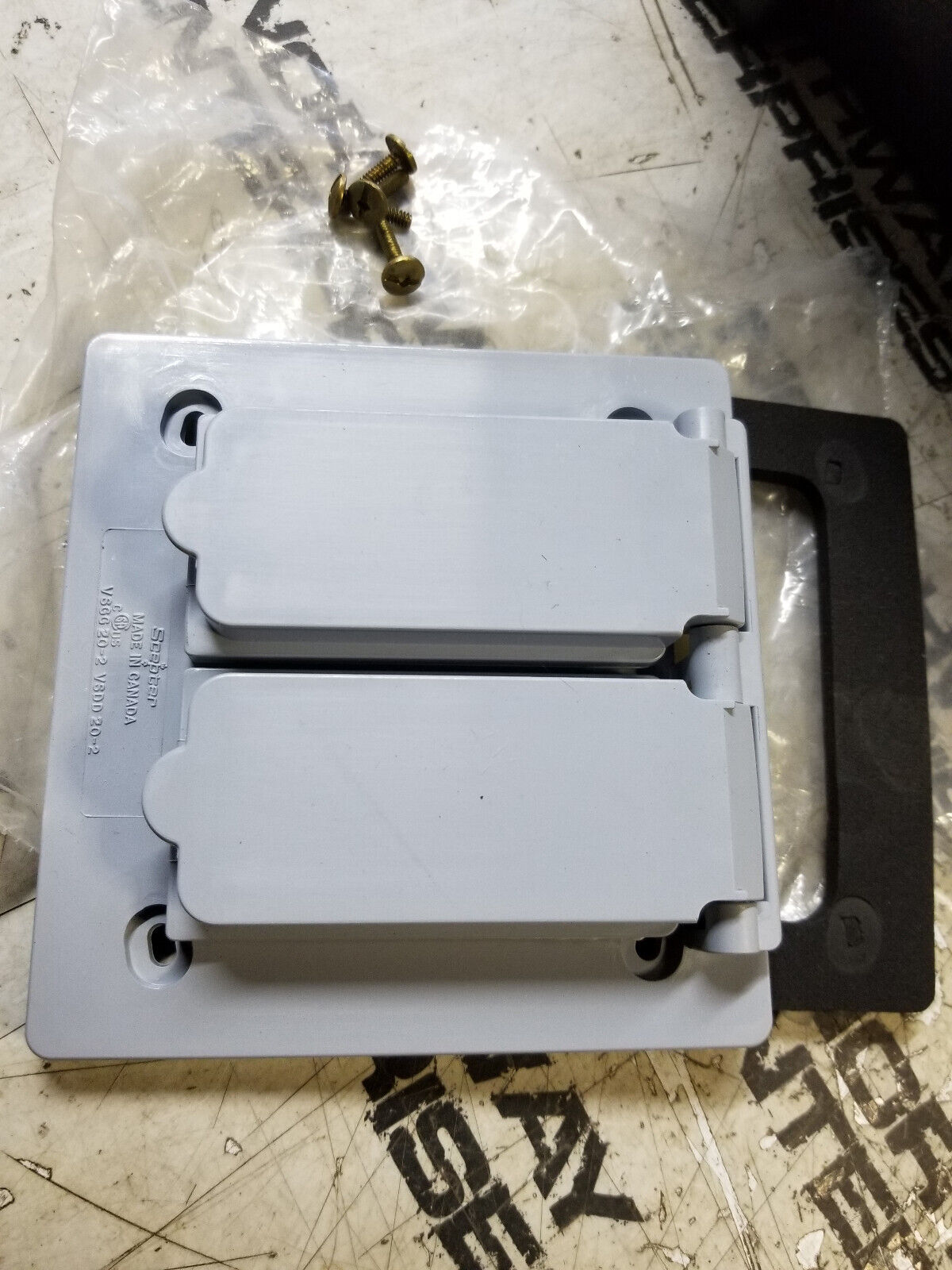 SCEPTER VSDD202 PVC WP DBL GANG COV. DBL DOOR DUP. REC. VSDD20-2