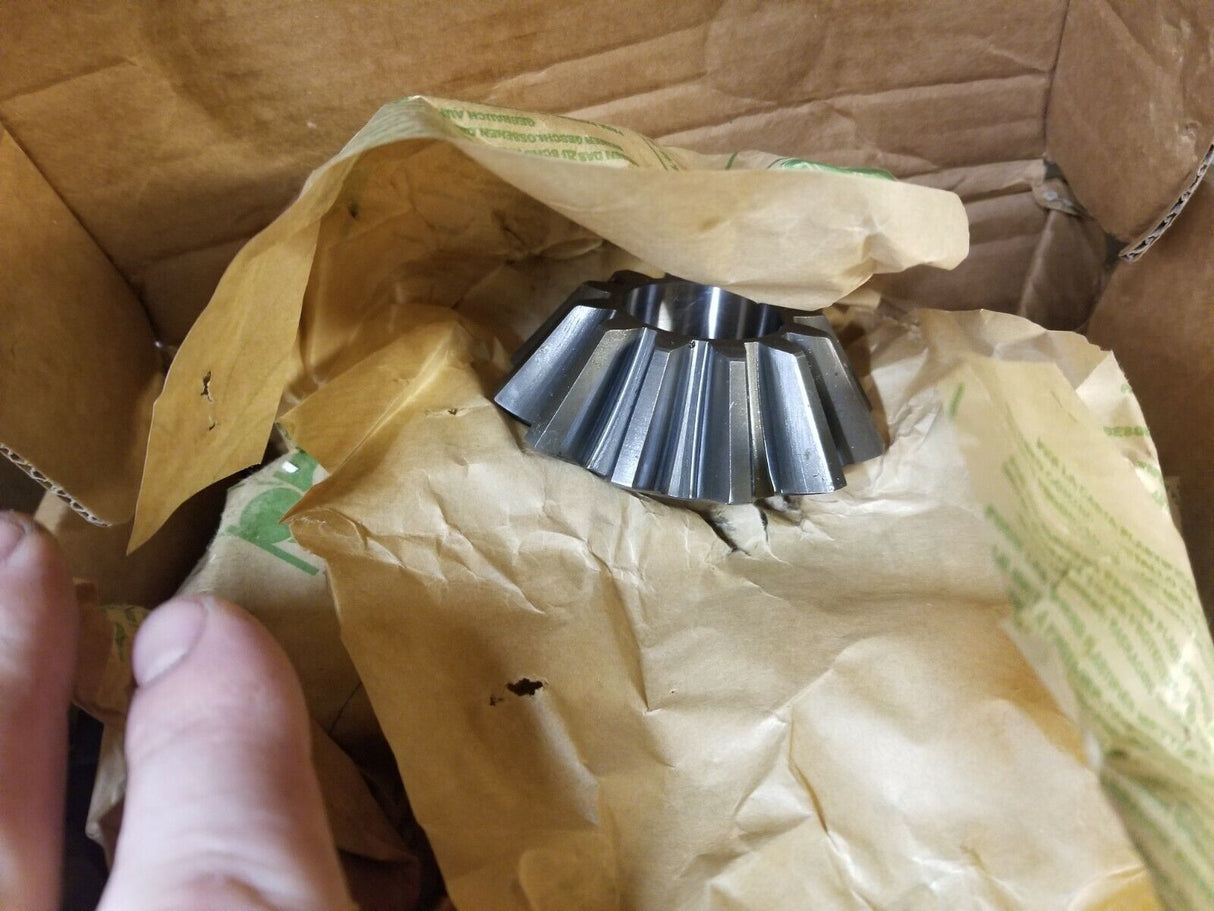 816044 GEAR KIT Kit, Side/Bevel Gear (27 spline w/ needles)**