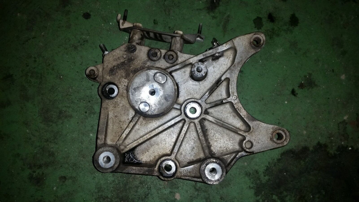 2011+ LML DURAMAX ALTERNATOR BRACKET 6.6 6.6L 98063385