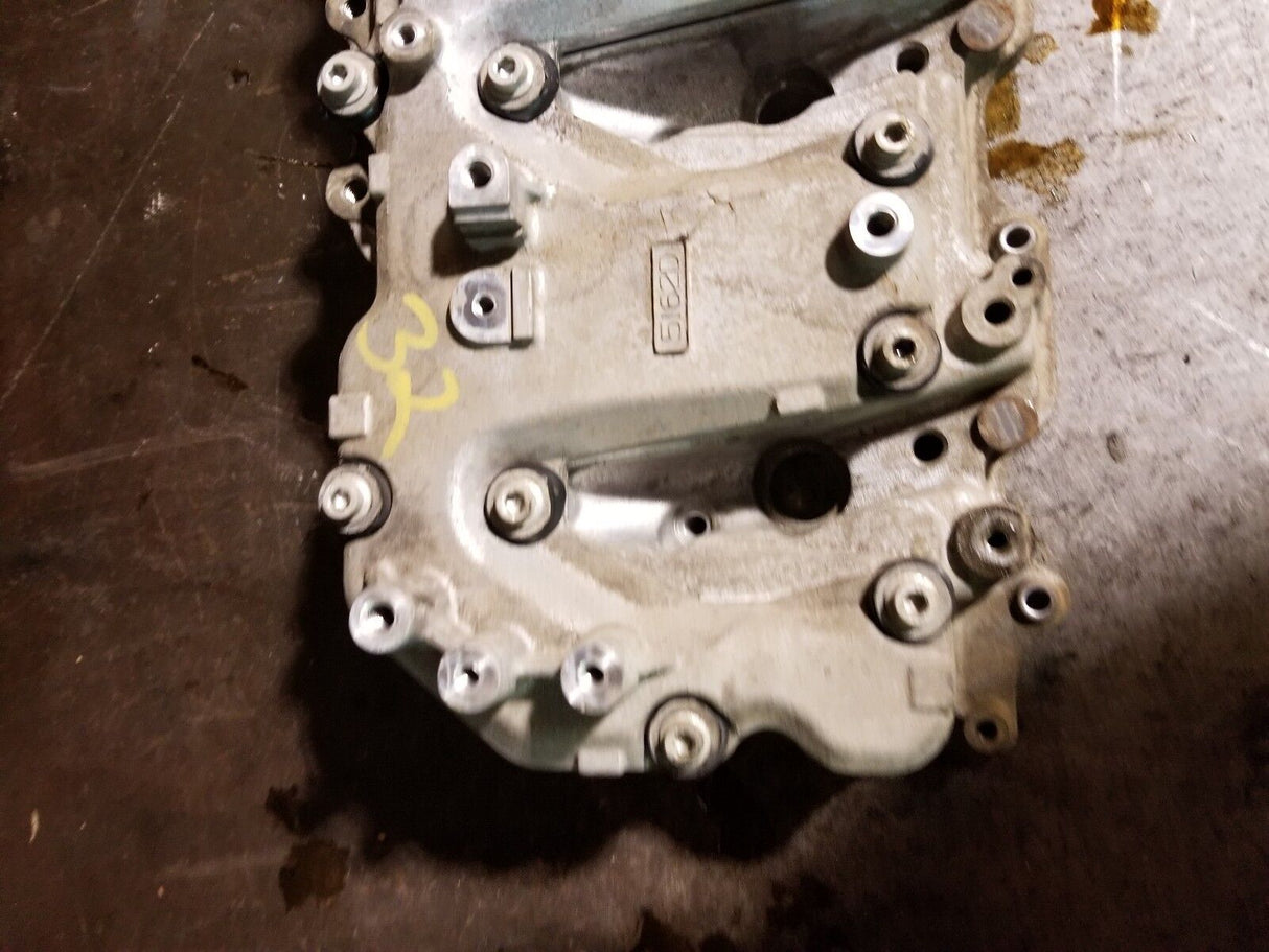 011 012 2011-2015 DURAMAX 6.6 6.6L DIESEL LML VALVE COVER & SPACER LH DRIVER r32