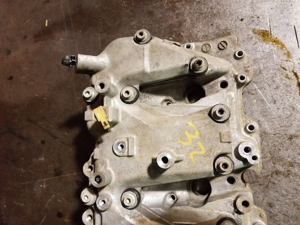 011 012 2011-2015 DURAMAX 6.6 6.6L DIESEL LML VALVE COVER & SPACER LH DRIVER r32