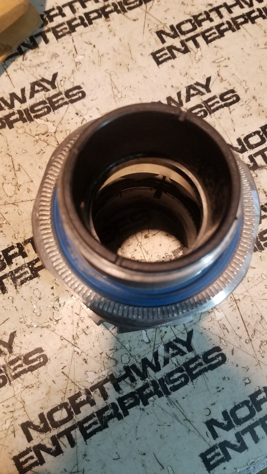 2 1/2 Inch T&B STE250 Armored Cable Connector Type 4 o jacket 2.265-2.840