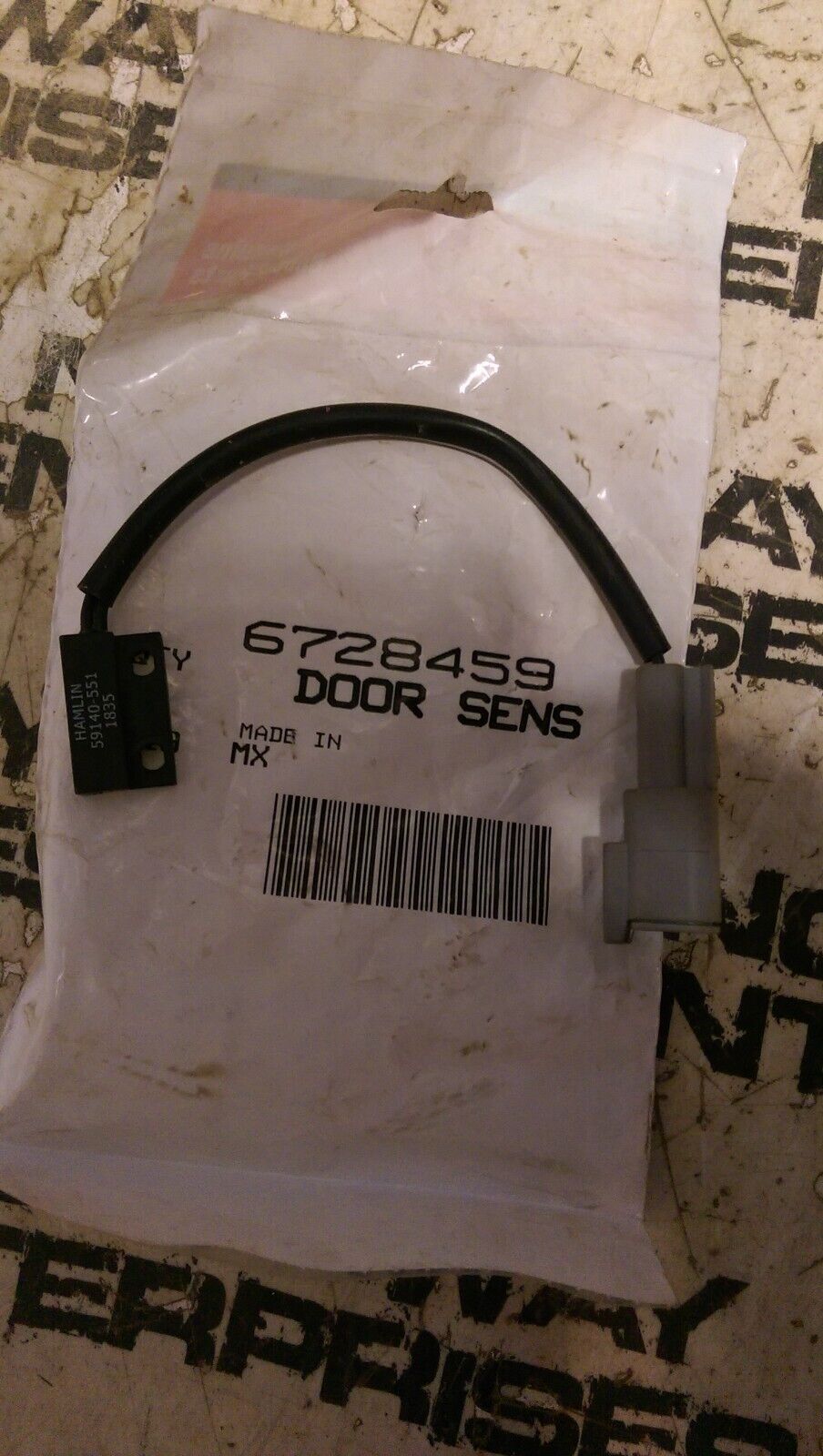 Door Latch Sensor 6728459 for Bobcat S160 S185 S205 S220 S250 S300 T190 T320