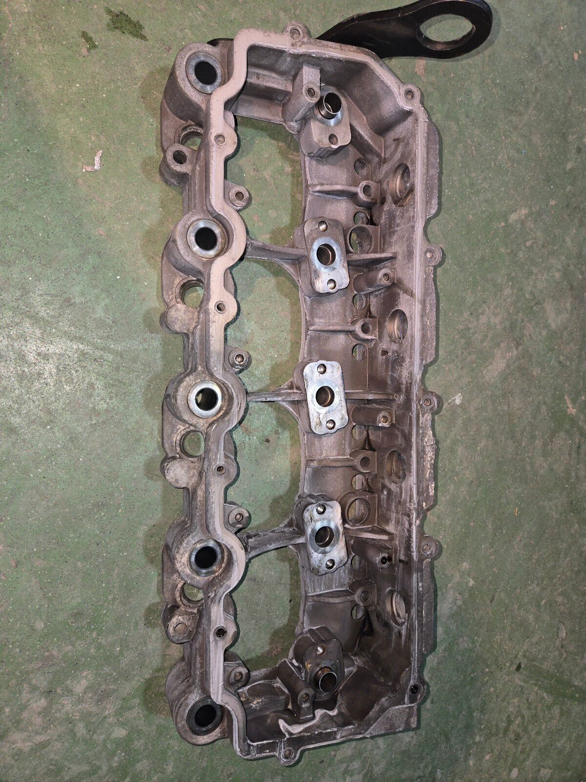 1843351C3 6.0L FORD POWERSTROKE ROCKER HOUSING 1843351C3