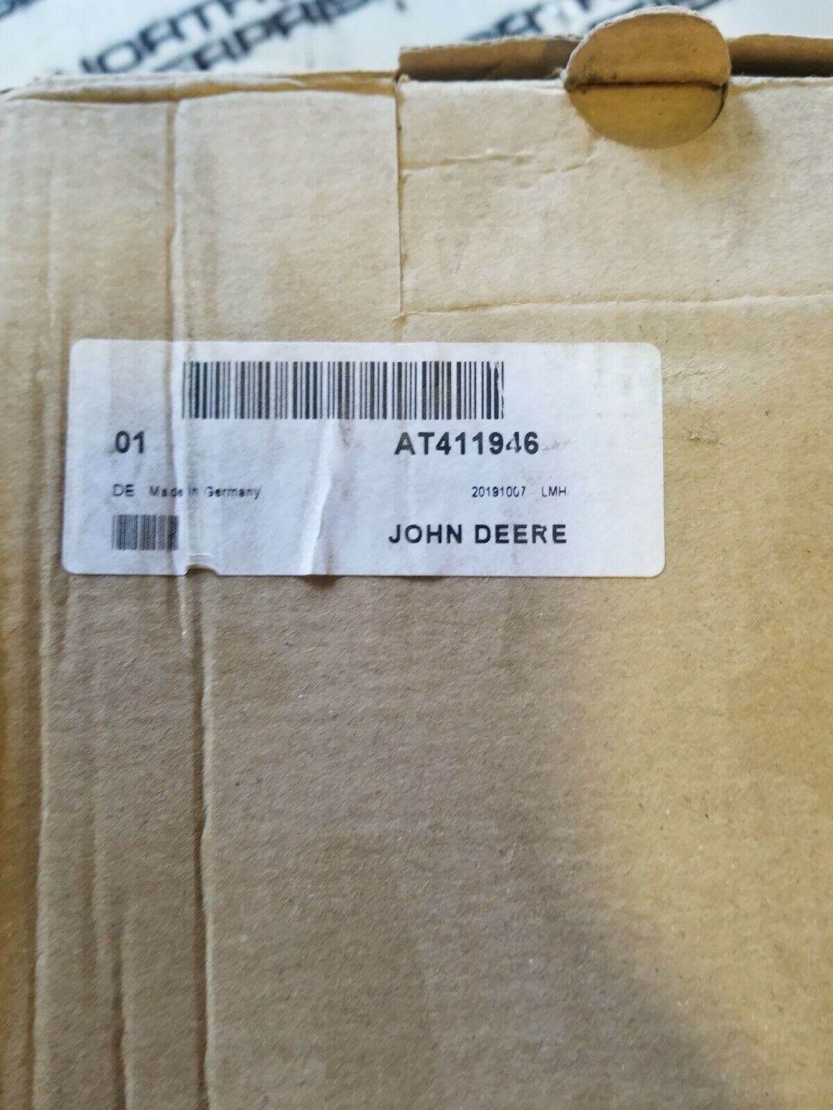 AT411946 JOHN DEERE FILTER