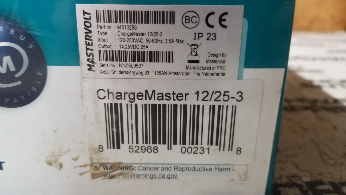 Mastervolt 44010250 ChargeMaster Battery Charger, 12V 25A 120-230VAC 12/25-3