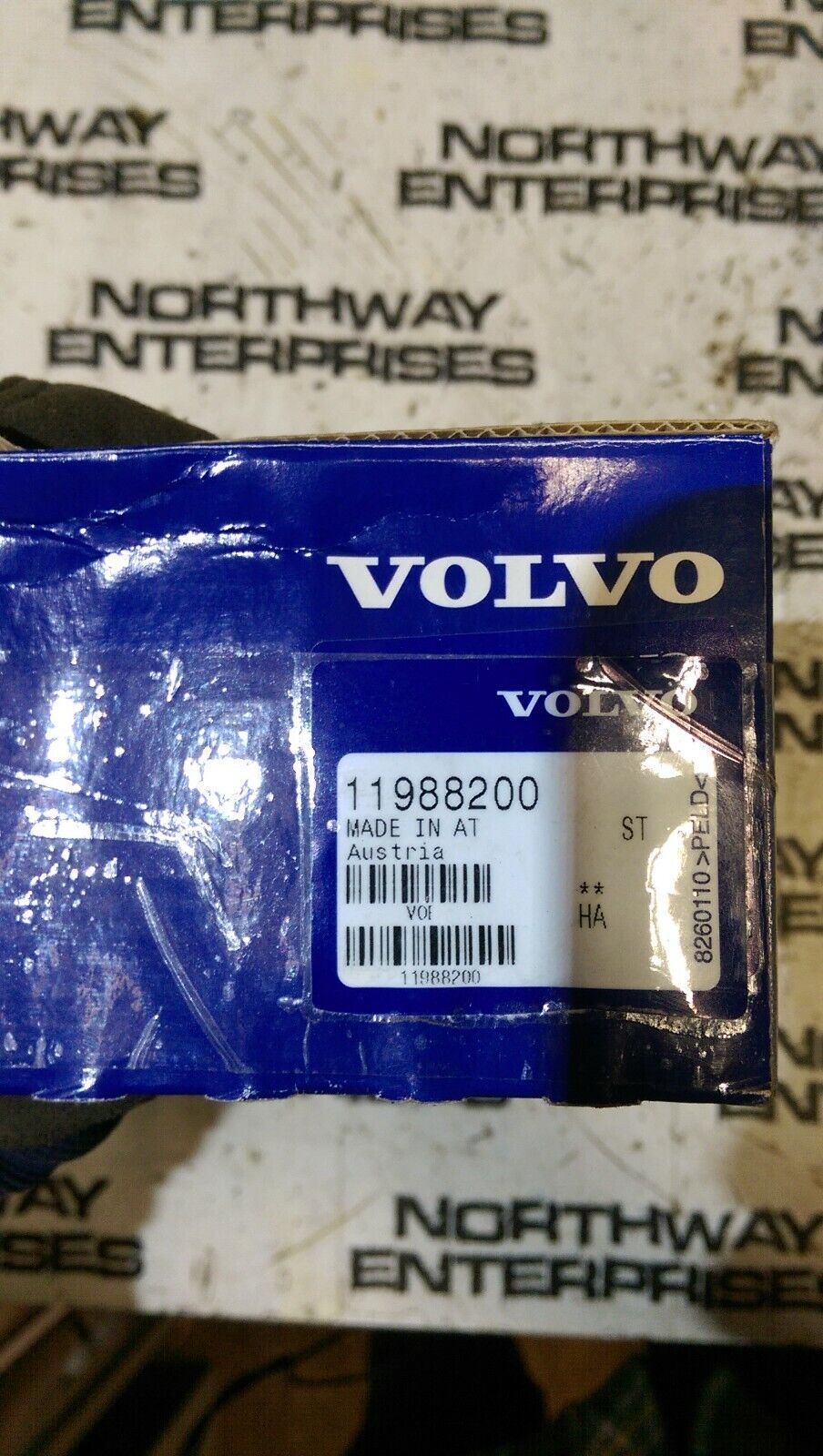 Genuine OEM Volvo Light 11988200