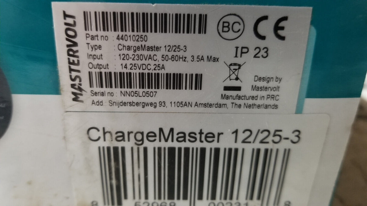 Mastervolt 44010250 ChargeMaster Battery Charger, 12V 25A 120-230VAC 12/25-3