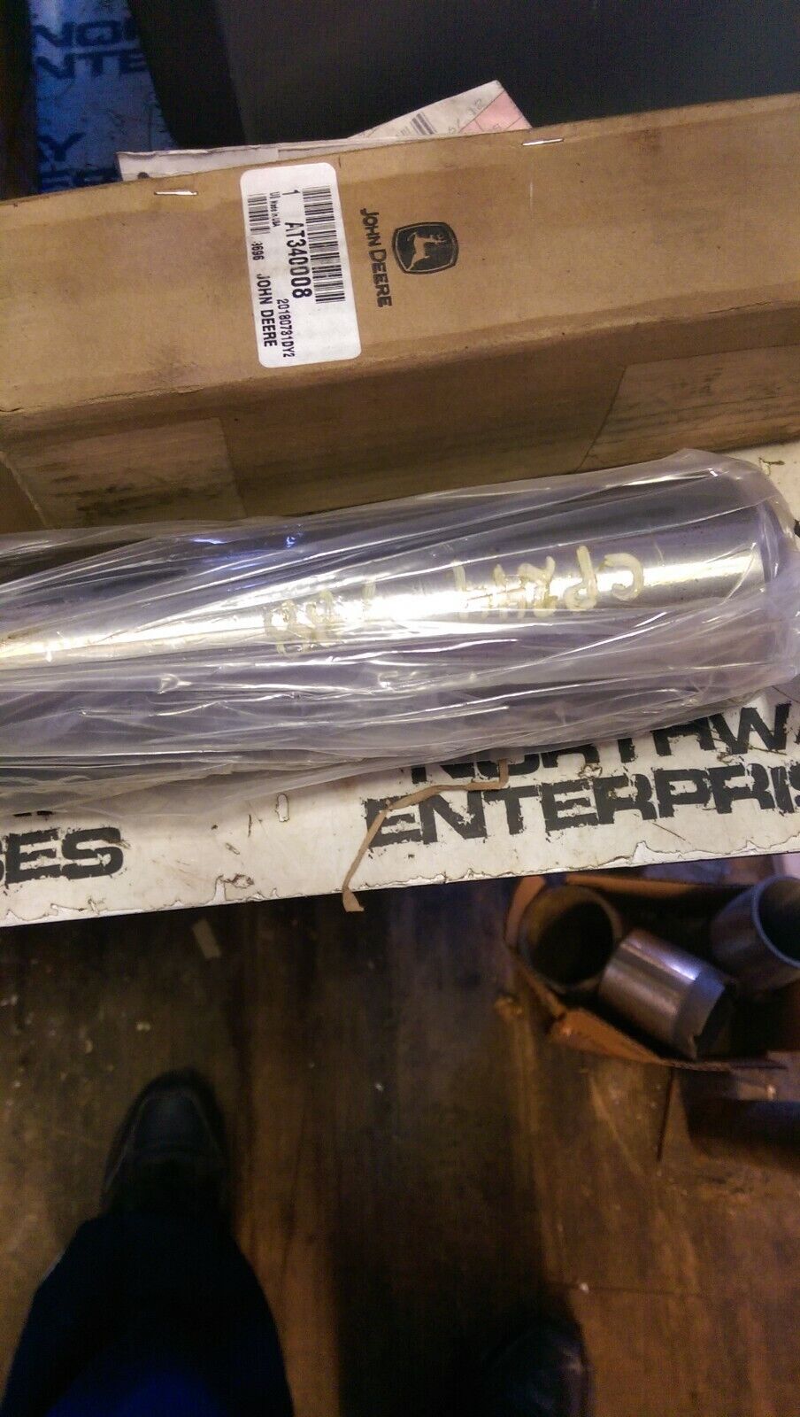 AT340008 JOHN DEERE PIN