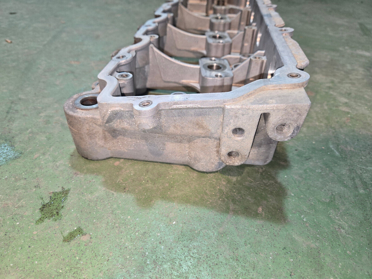 1843351C2 6.0L FORD POWERSTROKE ROCKER HOUSING