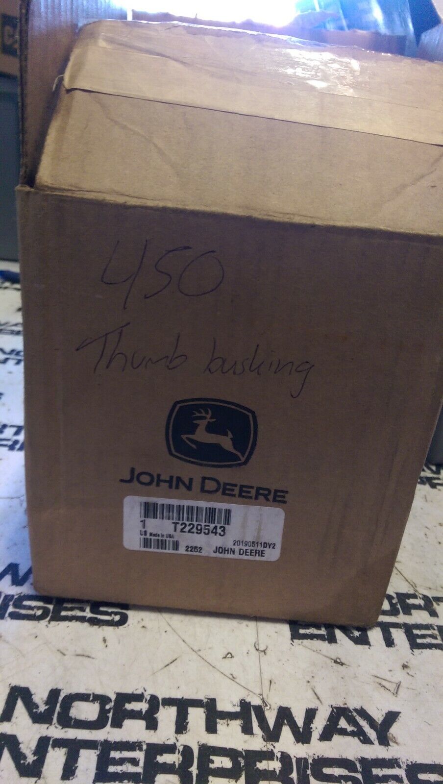 T229543 JOHN DEERE BUSHING