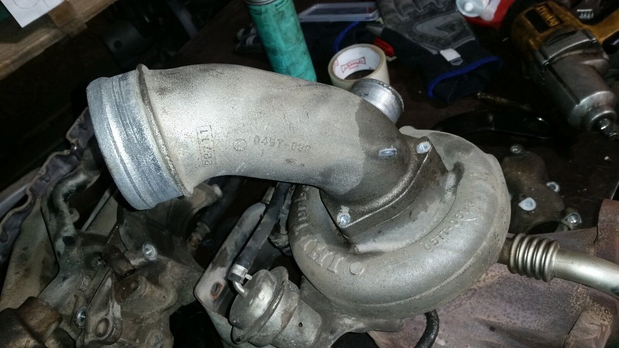 01 02 03 04 2001 2002 2003 Duramax LB7 Turbo Mouthpiece Intake Inlet 045T-033