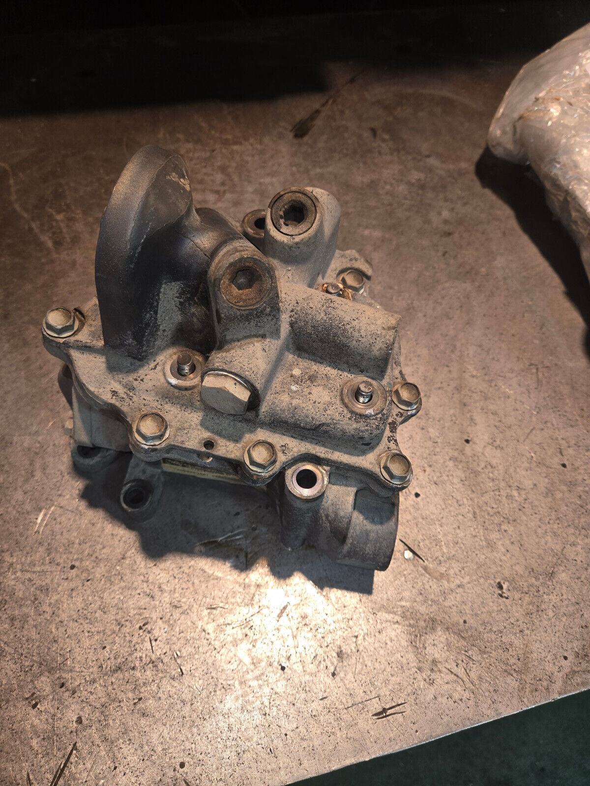 GM 12701592 Duramax L5P Engine Oil Cooler Assembly 12701592 REF9811