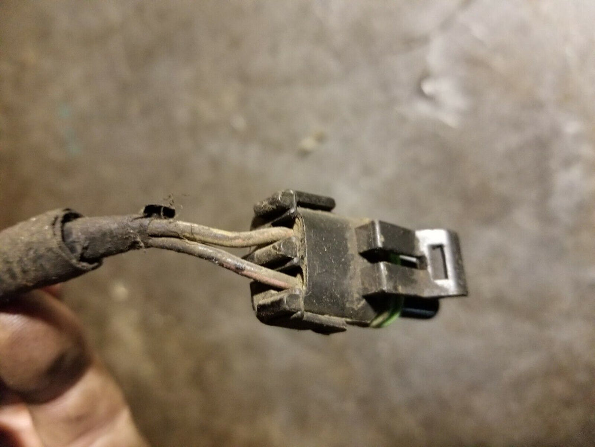 2 PIN 2 WIRE 99-02 7.3L POWERSTROKE ENGINE PIGTAIL green