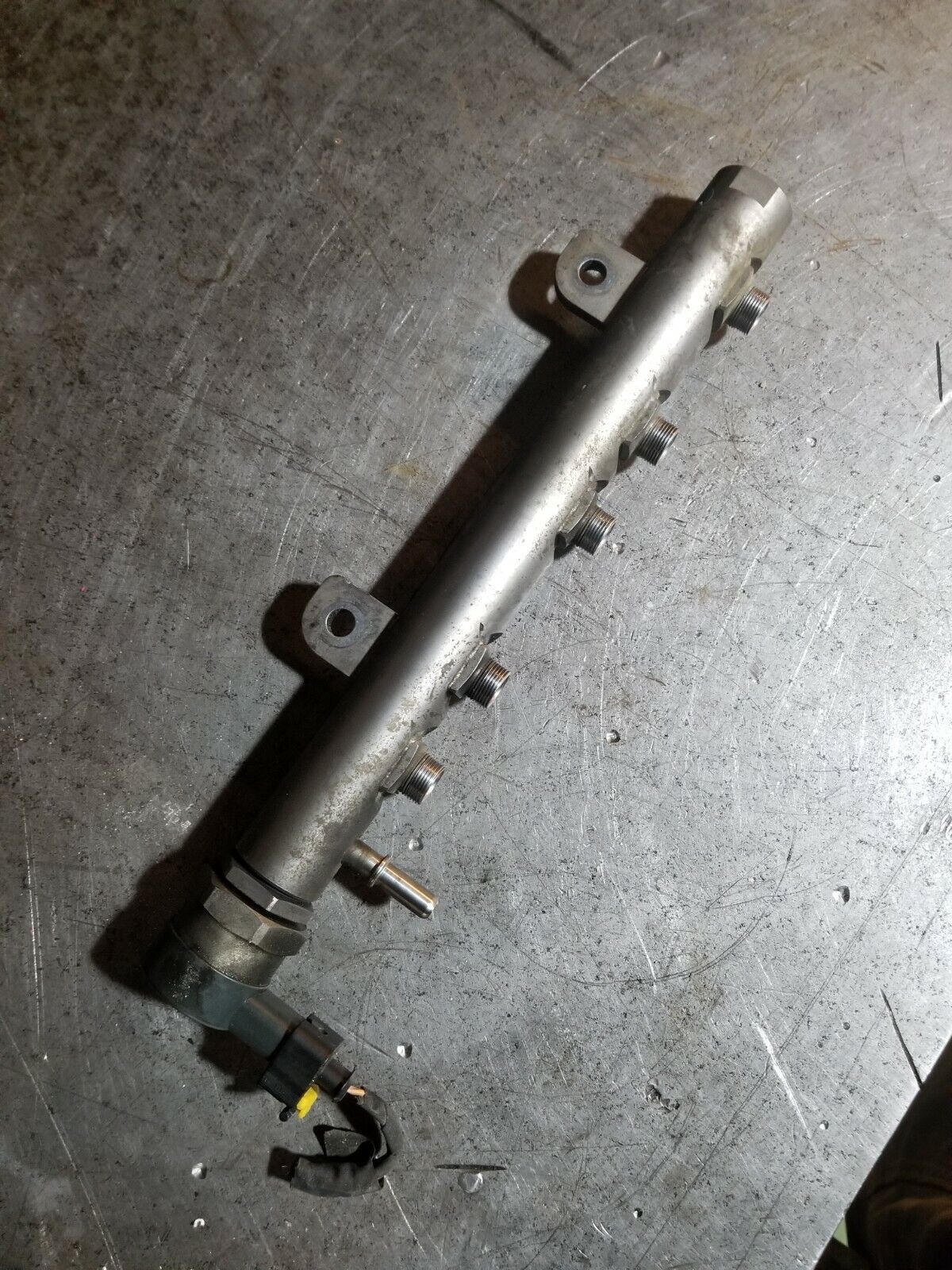 2014-2019 3.0L EcoDiesel FUEL RAIL 0445216044