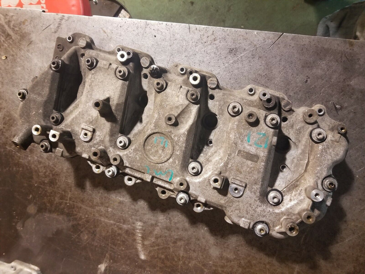 2011-2015 DURAMAX 6.6 6.6L DIESEL LML VALVE COVER SPACER RH PASSENGER