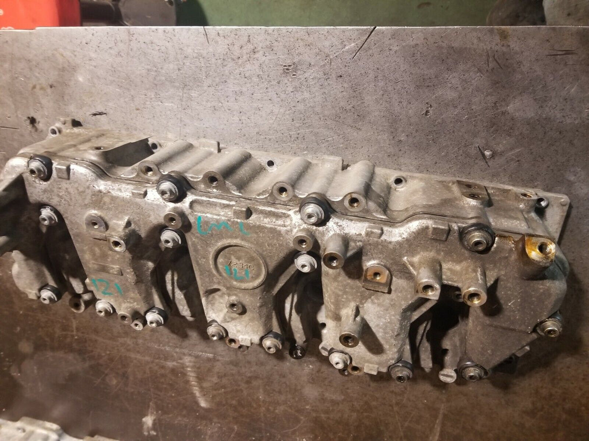 2011-2015 DURAMAX 6.6 6.6L DIESEL LML VALVE COVER SPACER RH PASSENGER